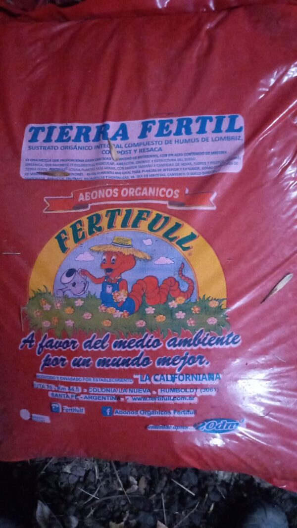 Su. Tierra fertilizada Fertiful x 20 lts